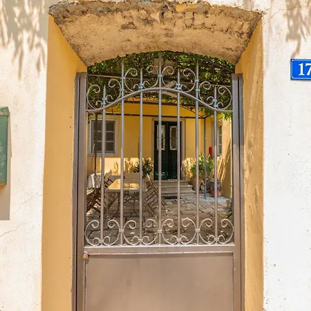 Old Town Maisonette - Outdoor Space Appartement *